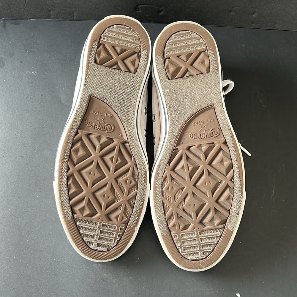 White Converse - Picture 6 of 6